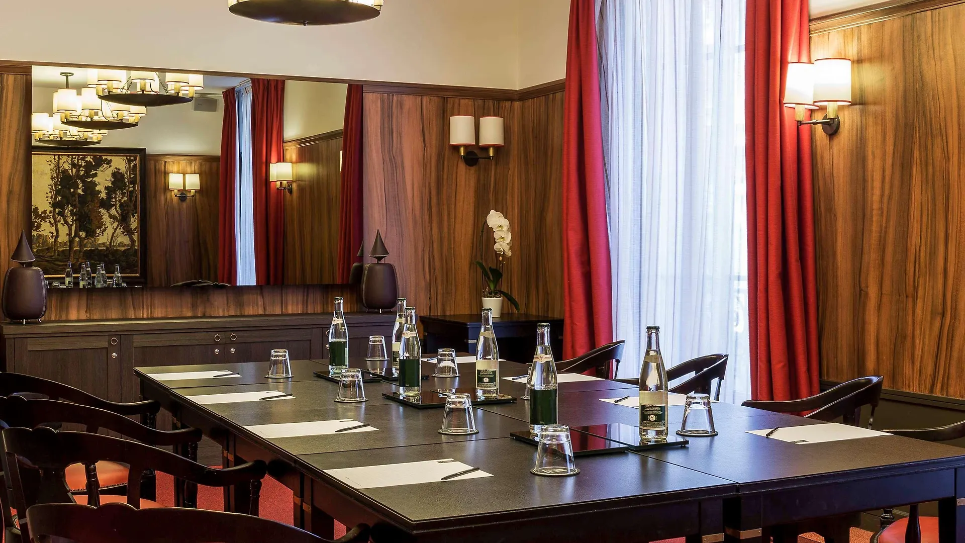 Hotel Carlton Lyon - Mgallery Hotel Collection 4*,  France